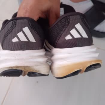 Boyner'den Alınan Adidas Ayakkabının Kısa Sürede Renk Değiştirmesi