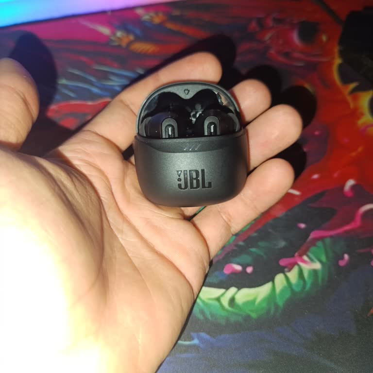 Yeni Aldığım Kulaklıkta İlk Günden Sorun Yaşıyorum