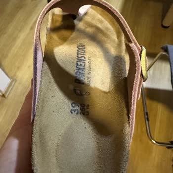 Aldığım Pahalı Ayakkabı Ayağımı Yaraladı, Memnun Kalmadım