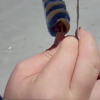Algida Twister Dondurmanın İçinden Sünen Ve Çok Kötü Şey Çıktı!