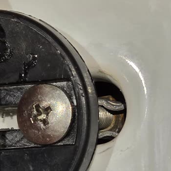 Creativ Asma Klozet Kapağı Menteşe Sorunu Ve Yedek Parça Bulunamıyor