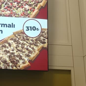 Pidem'de Kavurmalı Pide Hayal Kırıklığı: Fotoğraftan Çok Uzak!