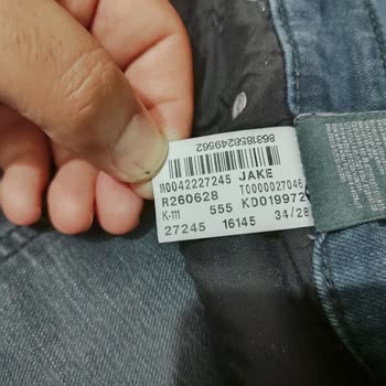 Mavi'den Alınan Pantolonun Kısa Sürede Yırtılması Ve Yaşanan Mağduriyet