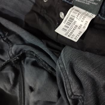 Mavi'den Alınan Pantolonun Kısa Sürede Yırtılması Ve Yaşanan Mağduriyet