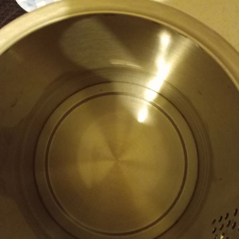 Yeni Alınan Kettle İç Yüzeyinde Paslanma Sorunu Yaşadım