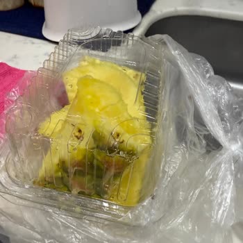 Siparişimde Patlak Kefir, Keten Tohumu Ve Çürük Ananas Gönderildi
