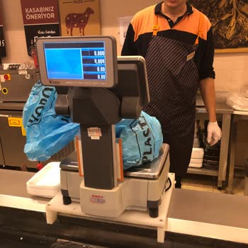 Balgat Migros'ta Kurban Etinin Eksik Çıkması Ve İlgisiz Yaklaşım