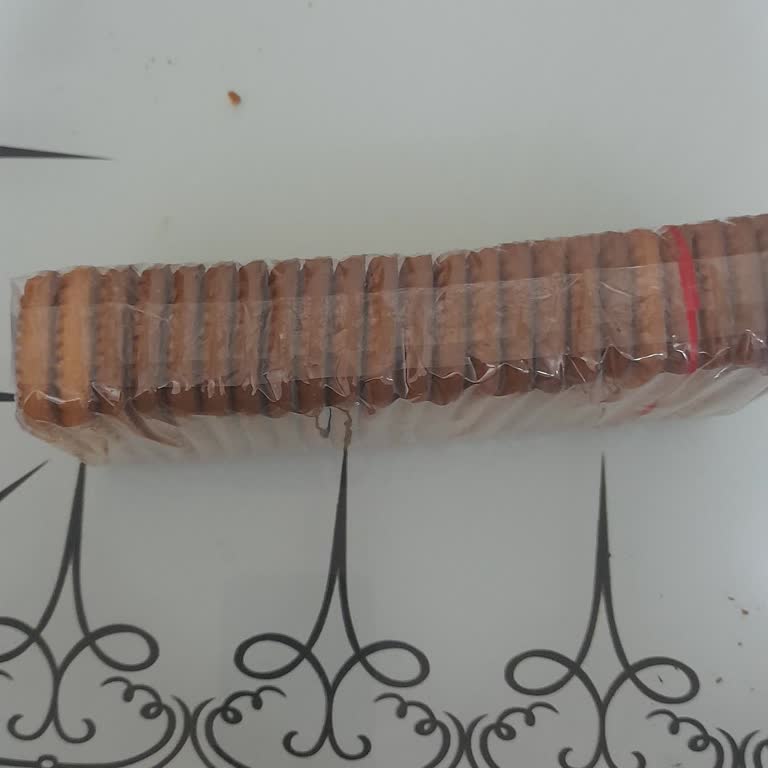 Yanmış Bisküviyle Karşılaşmak Moralimi Bozdu