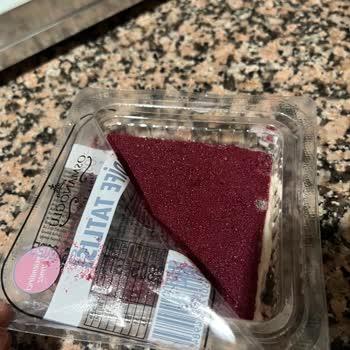 BİM'den Aldığım Kadife Pasta Küflü Çıktı