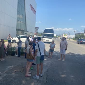 Jolly Tur'da Otobüs Arızası Ve Yetersiz Rehberlik Nedeniyle Mağduriyet