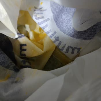 Kırık Yumurtalar Ve Açıklamasız Teslimat: Hizmette Büyük Hayal Kırıklığı