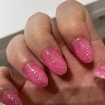 Kuaförün Jel Tırnak Hizmetinde Yaşadığım Olumsuz Deneyim