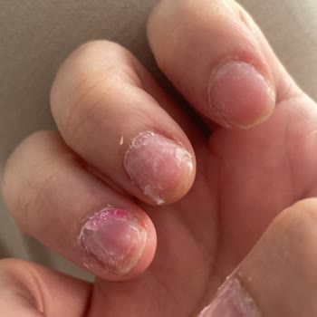 Kuaförün Jel Tırnak Hizmetinde Yaşadığım Olumsuz Deneyim