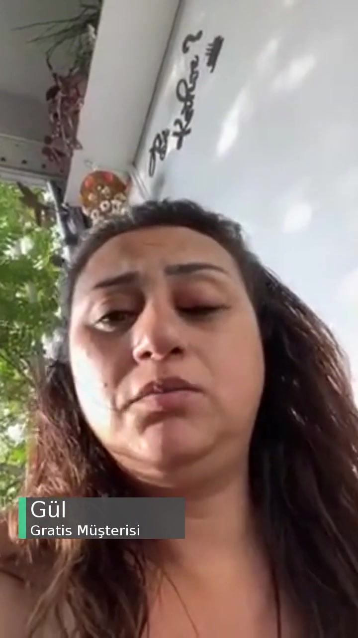 Gratis Kirpik Yapıştırıcısının Oluşturduğu Hasar videonun kapak resmi