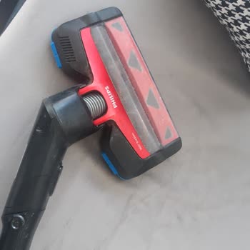 Philips XC7043 Elektrikli Süpürge Sapı Kırıldı, Servis Destek Vermedi