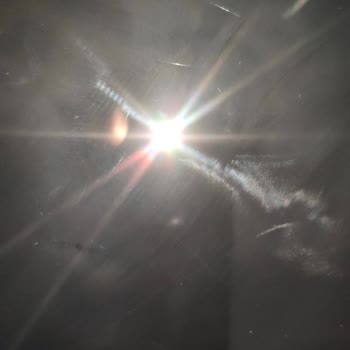 Spigen Ekran Koruyucu Çizik Ve Deformasyon Sorunu Kullanım Zorluğu Yaşatıyor