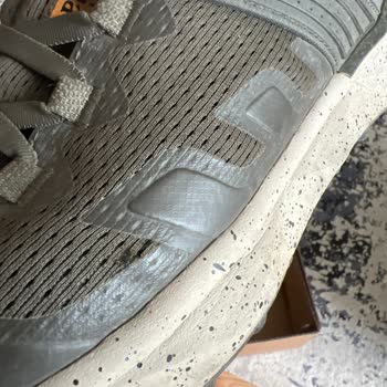 Columbia'dan Aldığım Ayakkabı Kısa Sürede Yırtıldı, Değişim Yapılmadı