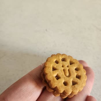 Probis Bisküvisinde Kıl Şoku: Ülker'e Yakışmayan Hata