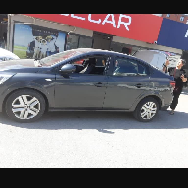 B2Carlease Kırık Jantlı Araç Ve Saygısız Hizmetle Hayal Kırıklığı