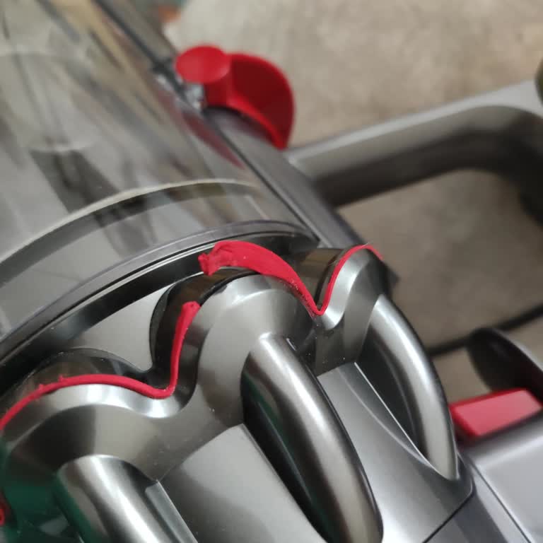 İki Günlük Dyson V11 Süpürgede Siklon Lastiği Sorunu Ve Yetersiz Müşteri Hizmeti