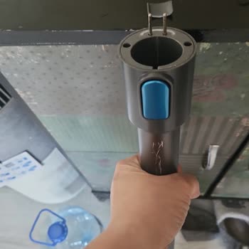 Fakir Dikey Süpürgenin Parçaları Kırılıyor, Garanti Kapsamı Yetersiz!