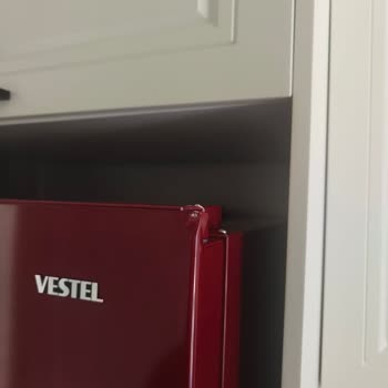 Vestel Buzdolabı Değişimi Sürecinde Sürekli Hasarlı Kapaklar Ve Mağduriyet