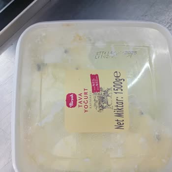 A101'den Aldığım Yoğurt Son Kullanma Tarihi Geçmeden Küflendi, İade Alınmadı