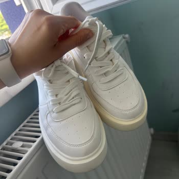 10 Günlük Ayakkabının Tabanı Sarardı Değişim Yapılmıyor