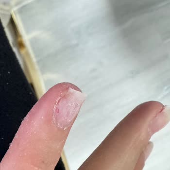 Cansay Nail Beauty Hijyen Eksikliği ve Kötü Müşteri Deneyimi