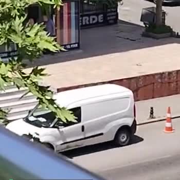 Ataşehir Gala Perde Yola Duba Koyuyor!