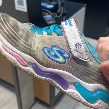 2 Ayda Kullanılmaz Hale Gelen Skechers Ayakkabılar İçin Talebim Reddedildi