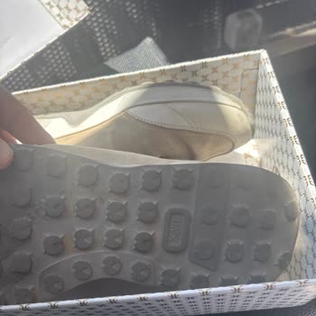 Tergan Deri Ayakkabıdan Gelen Rahatsız Edici Ses İçin Çözüm Sunulmadı