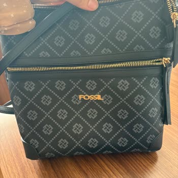 Fossil Çantanın Kulpları Kısa Sürede Koptu Mağaza Çözüm Sunmuyor