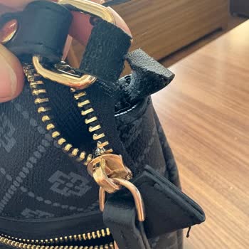 Fossil Çantanın Kulpları Kısa Sürede Koptu Mağaza Çözüm Sunmuyor