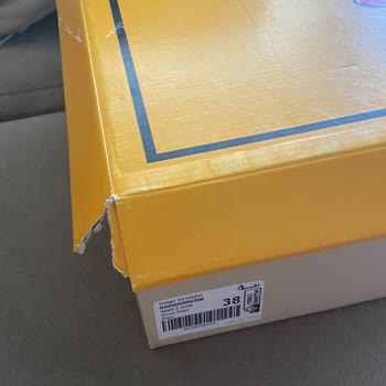 Aldığım Ayakkabı Kusurlu Çıktı, Mağaza Değişim Yapmadı