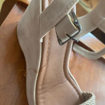 Aldığım Ayakkabı Kusurlu Çıktı, Mağaza Değişim Yapmadı