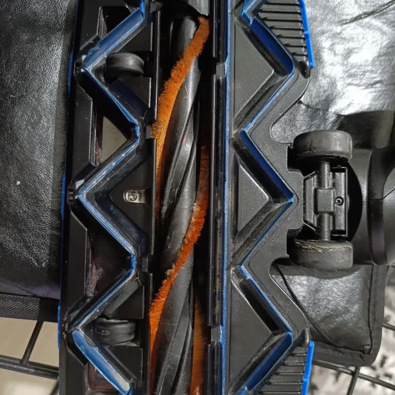 Süpürge Başlığı Sürekli Arızalanıyor, Çözüm Bekliyorum