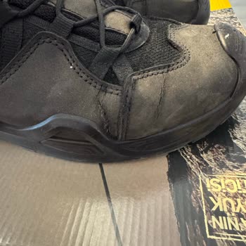 YDS Boots Botlar 2 Kış Dayanmadı, Mağaza İlgisiz Kaldı