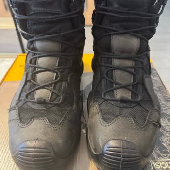 YDS Boots Botlar 2 Kış Dayanmadı, Mağaza İlgisiz Kaldı