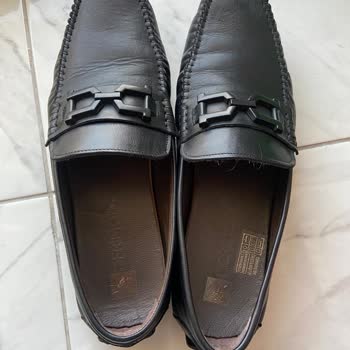 Aldığım Ayakkabı Kısa Sürede Parçalandı, Mağaza Yardımcı Olmadı