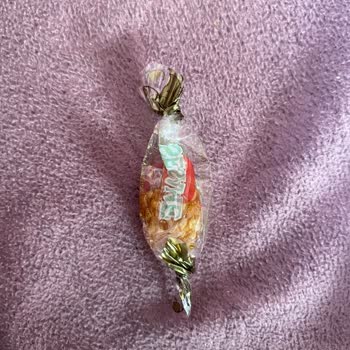 Aldığım Şekerlerin İçinde Yapış Yapış Ve Açık Şekerler Çıktı