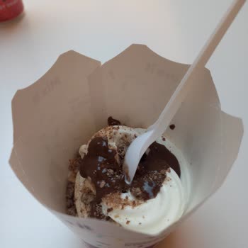 McDonald's'ta Eksik Dondurma Servisi Ve Müşteri Memnuniyetsizliği