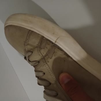 FLO'dan Aldığım Ayakkabının Garantisi Kabul Edilmedi Mağazadan Soğudum