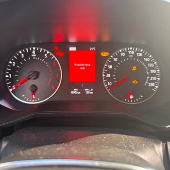 Clio 5'te Sürekli TPW Ve ESP Arızası Sorunu