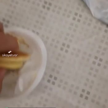 Eti Gıda Süt Burgerin İçinden Çıkan Siyah Şey