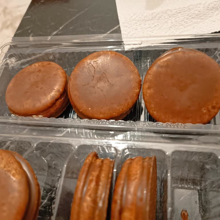 Luppo Çikolata İçerisinde Çikolata Eksikliği Ve Kalite Sorunu