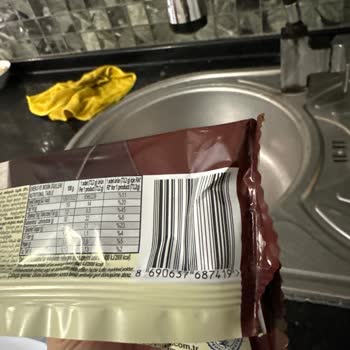 Aldığım Magnum Dondurma Bozuk Çıktı, Sağlığımız Tehlikede!