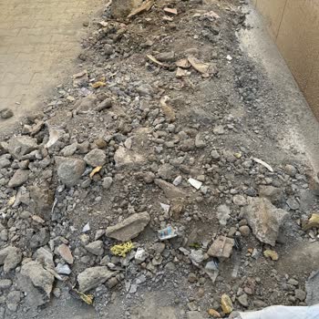 İzmir Büyükşehir Belediyesi Kazı Sonrası Molozlar Ve Kötü Kokuya Çözüm Bekliyoruz