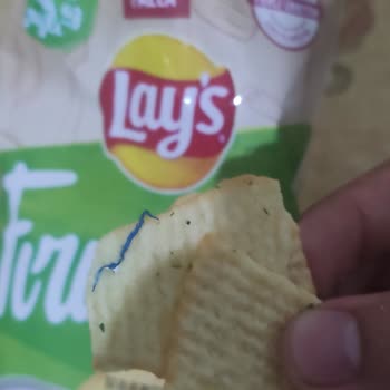 Cips Paketinde Plastik İp Şoku: Sağlık Riskiyle Karşılaştım