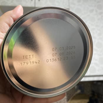 Hipp Mama Kutusundan Sinek Çıktı Endişeliyim